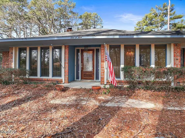 109 Park Ln, Brandon, MS 39047