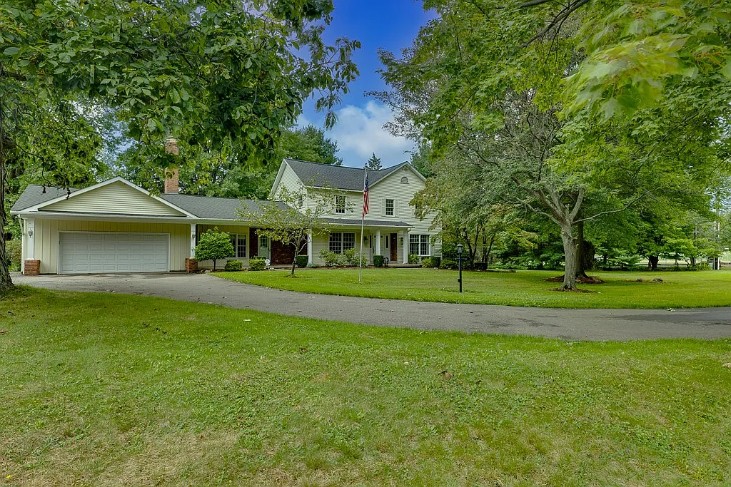 4242 Asbury Rd photo 1