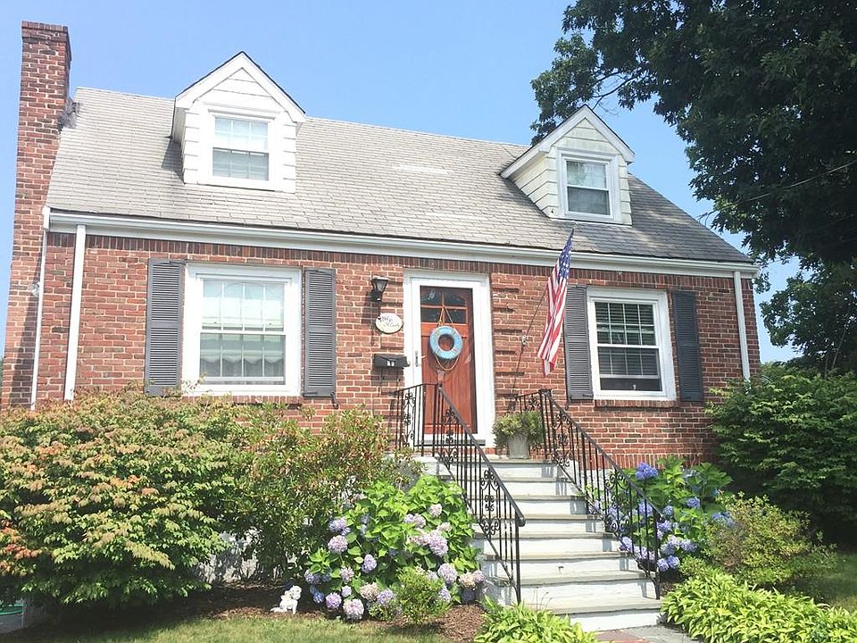 2nd image of 36 Bates Rd