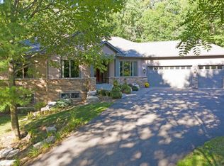 395 Mitchell Rd, Hudson, WI 54016