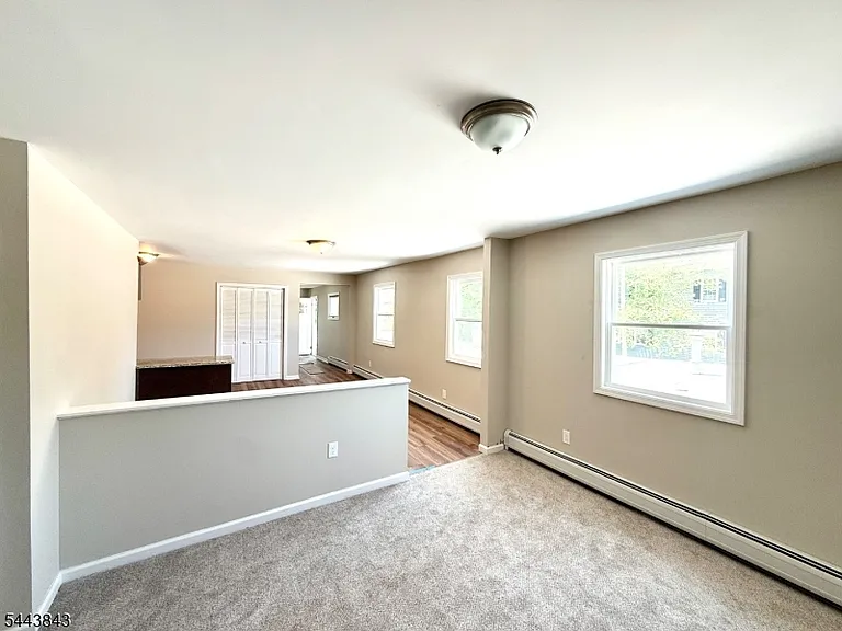 175 E Main St — Photo 8