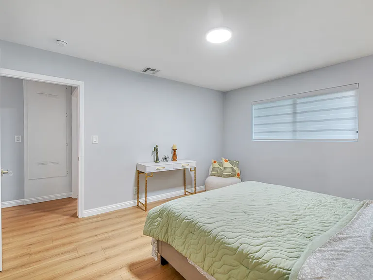 3815 Oakdale Ave — Photo 12