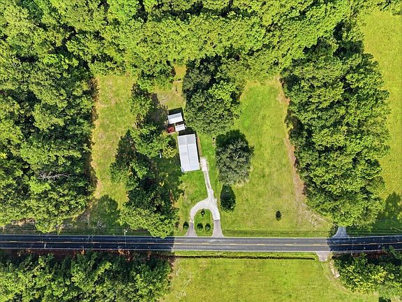 2nd image of 587 Beidler Forest Rd