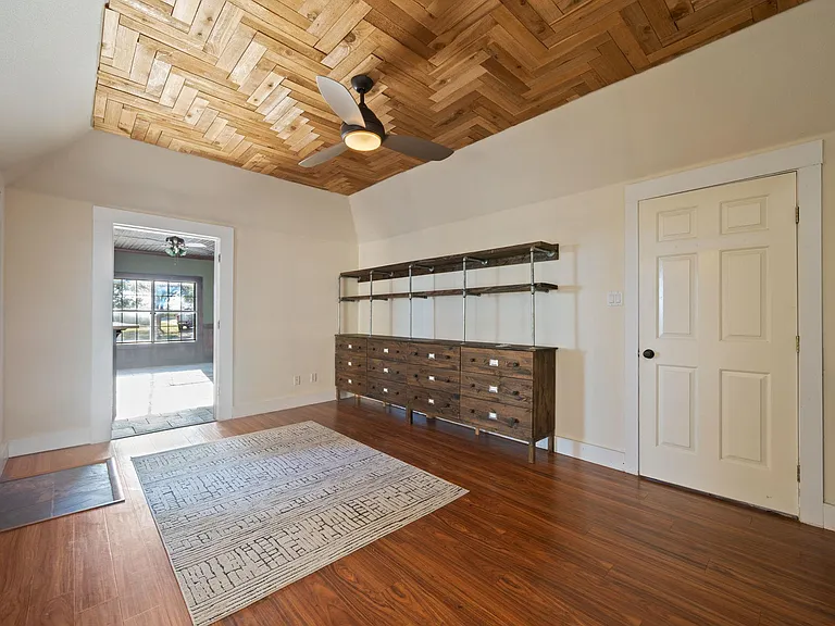 158 Uriah Dr — Photo 13