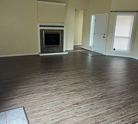 3rd image of 518 Clearwood Ave