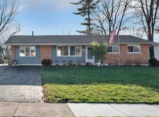 21W241 Coronet Rd, Lombard, IL 60148