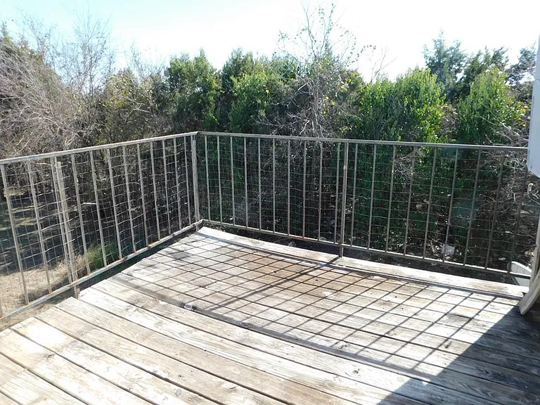 1002 Southwalk St #D — Photo 9