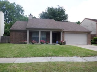 13822 Sandover Dr, Houston, TX 77014
