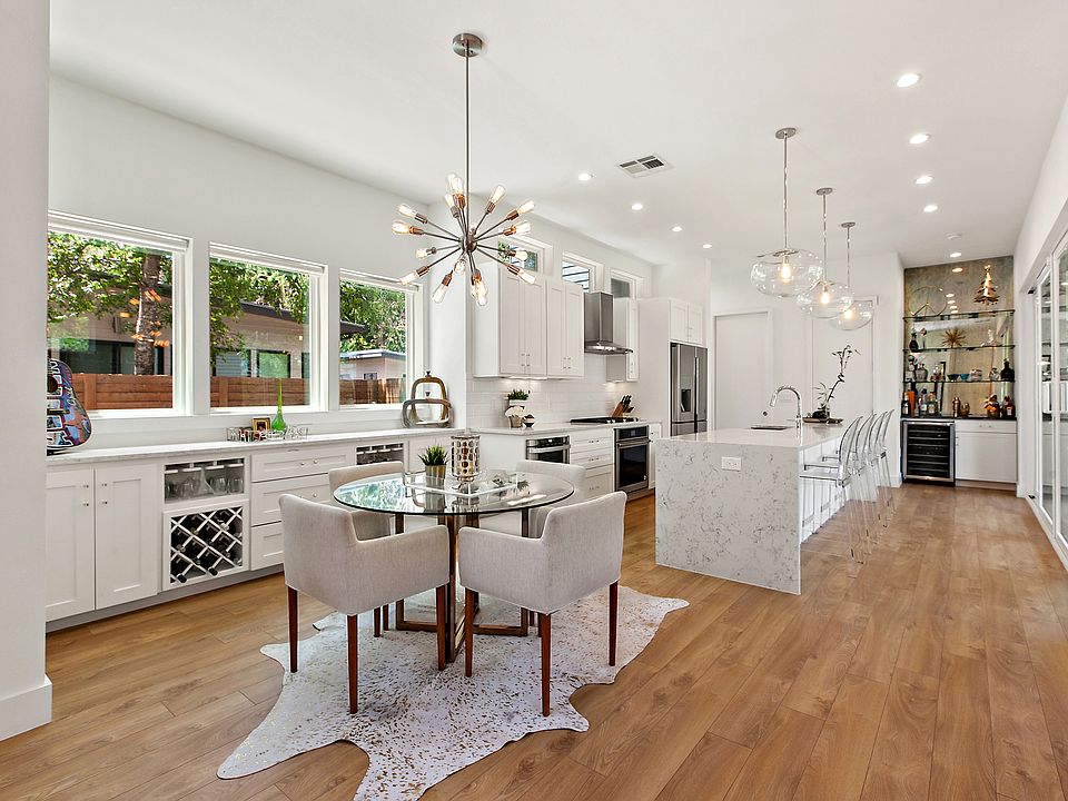 1st image of 2806 W 44th St #B