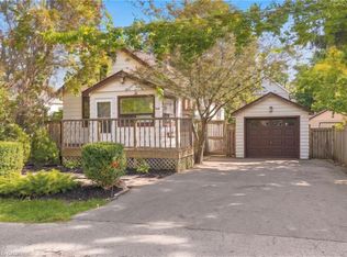 268 Troy St, Mississauga, ON L5G1S7