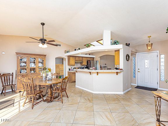 5th image of 2913 Canyon Oak Dr