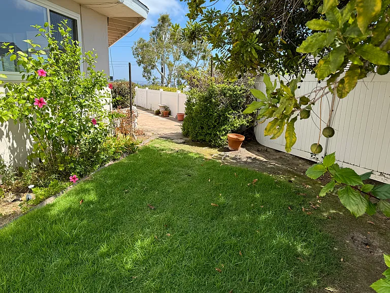 5582 Thunderbird Ln — Photo 22