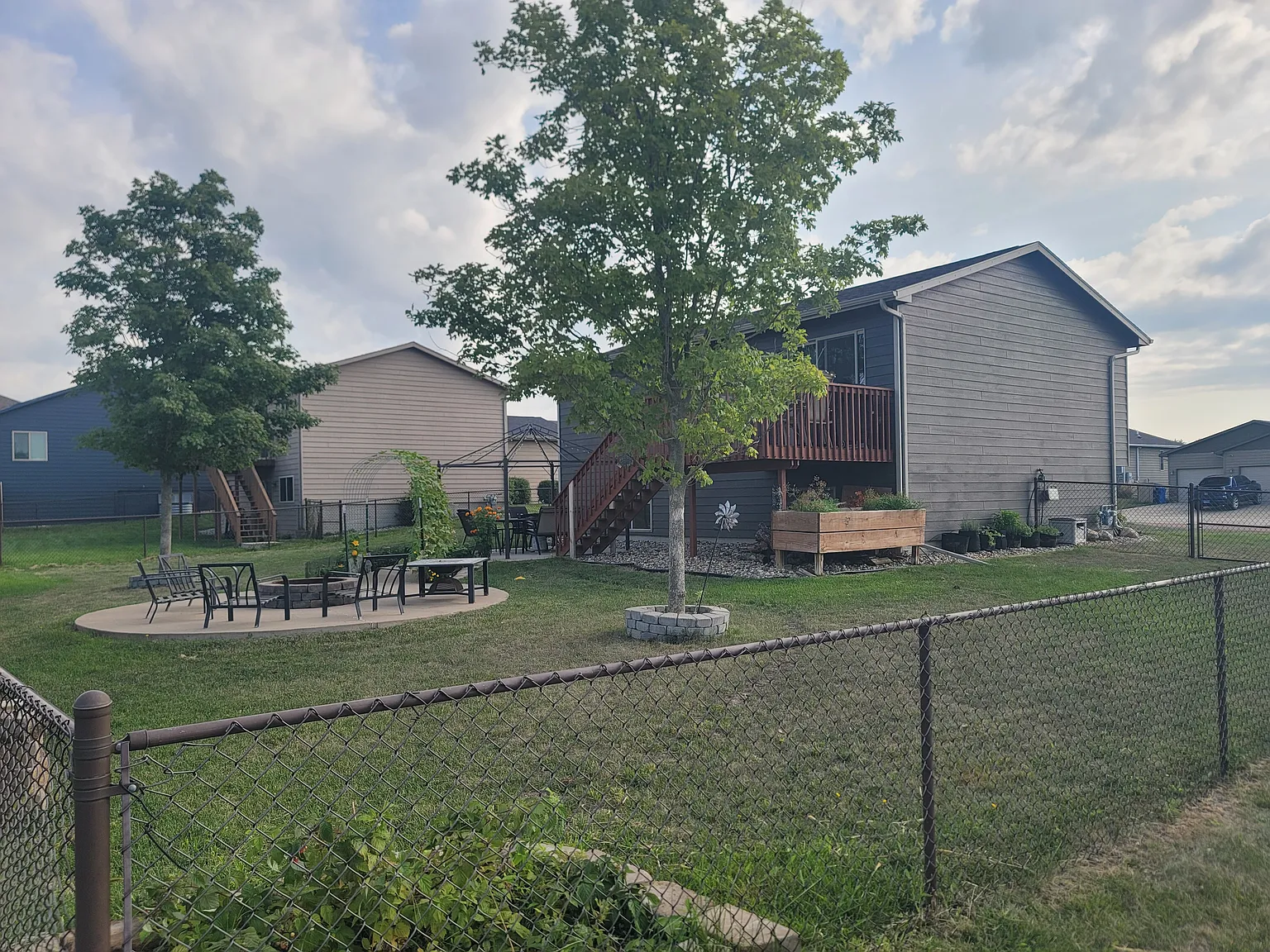 4 bed, 1738 sqft, $2,650 — Photo 2