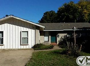 4617 Huntington Dr, Garland, TX 75042