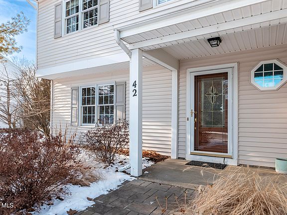 2nd image of 42 Capitol Place