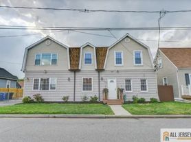 607 Almon Ave, Woodbridge, NJ