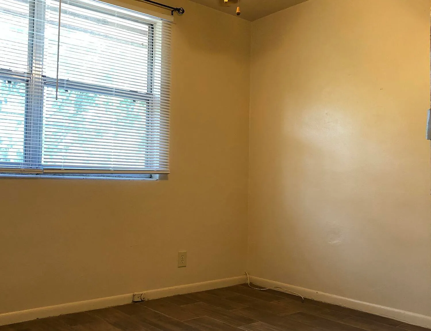 2 bed, 1.0 bath, 750 sqft, $850 — Photo 4