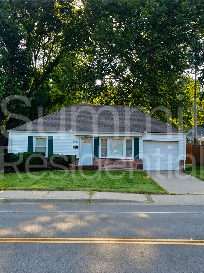 2 bed, 1.0 bath, 780 sqft, $1,725 — Photo 1