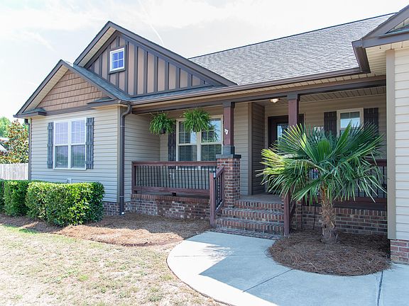 4th image of 127 Woodglen Dr