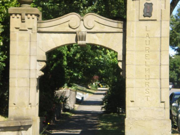 Laurelhurst Neighborhood