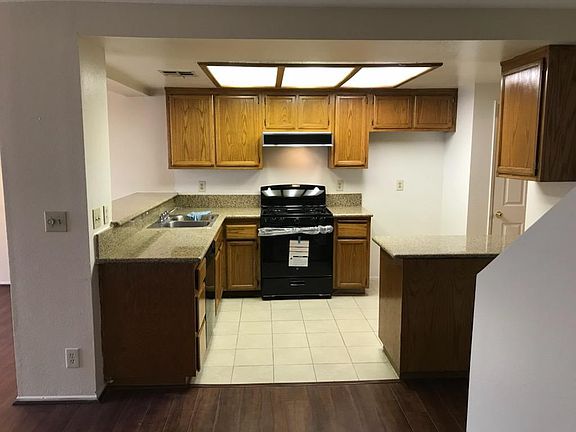 2nd image of 117 S Pennsylvania Ave APT D