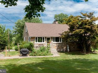 210 Stouts Valley Rd, Easton, PA 18042