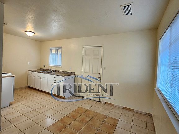 3rd image of 4520 Bomann Dr