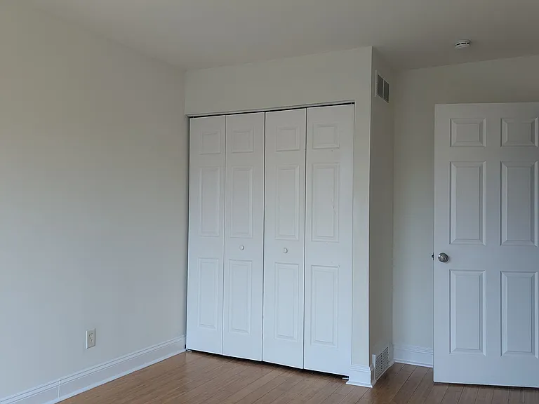 2118 N Palmer St — Photo 22