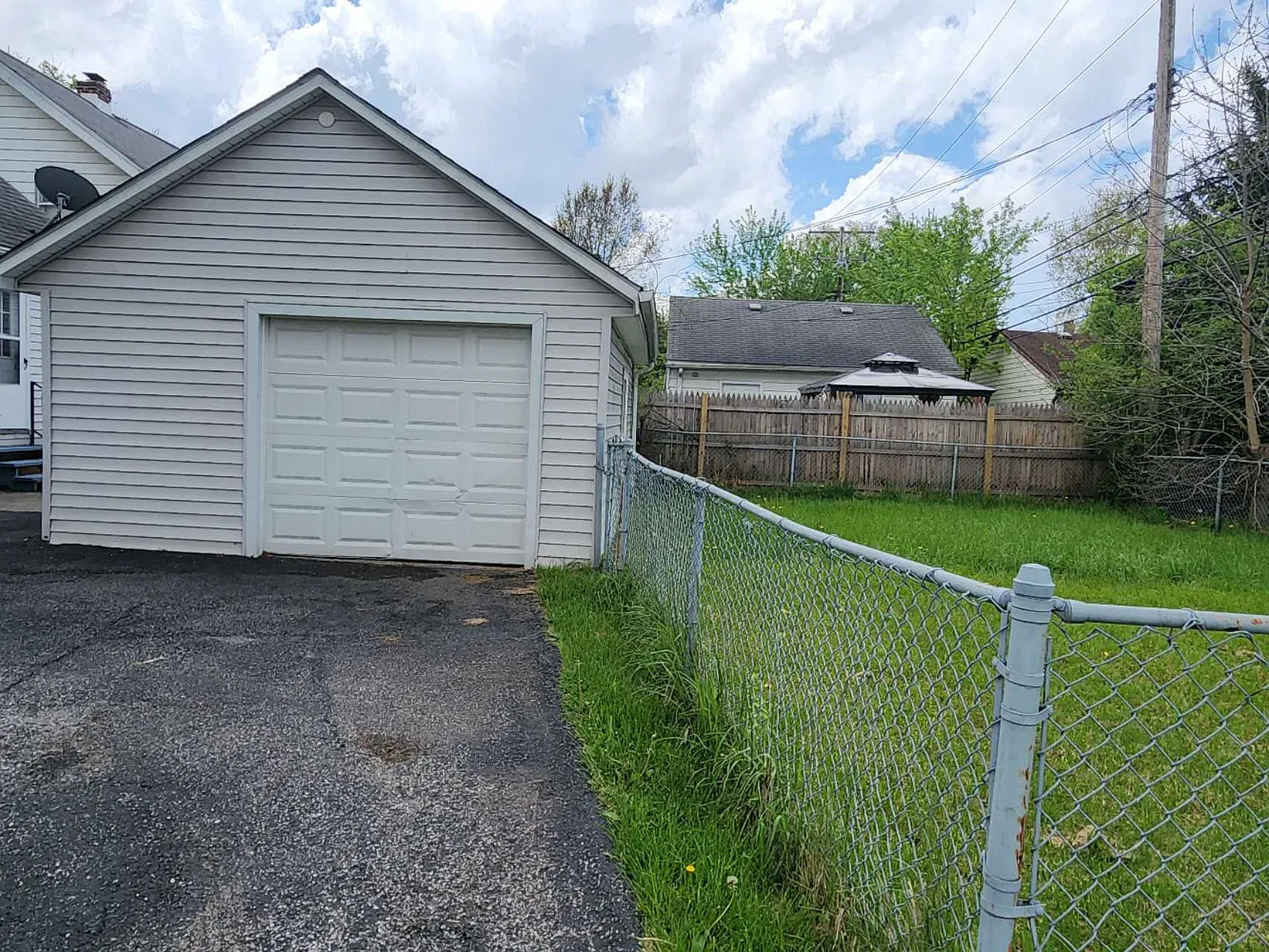 3 bed, 1174 sqft, $1,200 — Photo 3