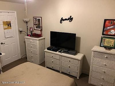 3rd image of 1800 Charlesmont Dr #6110