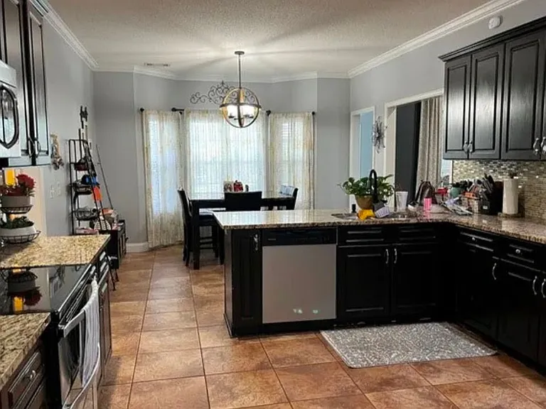 106 Prestige Dr — Photo 9