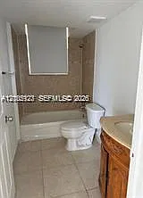 1 bed, 1.0 bath, $1,700 — Photo 4