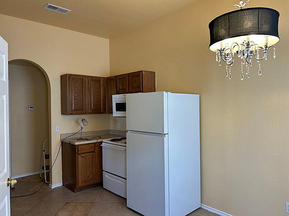 5th image of 1125 Mira Loma Ln
