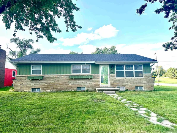 4502 W Whitehall St, Wichita, KS 67212