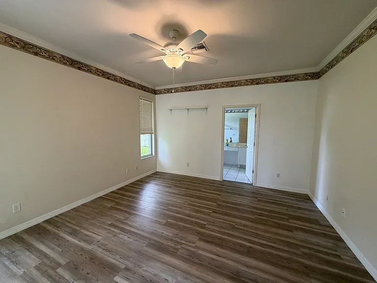 11330 Lakeland Cir — Photo 25