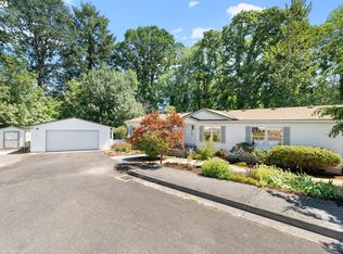 151 Oakwood Dr, Saint Helens, OR