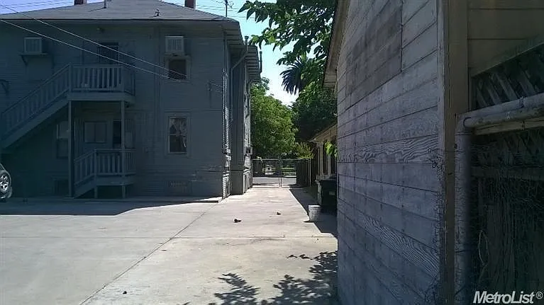 1 bed, 600 sqft, $1,050 — Photo 2