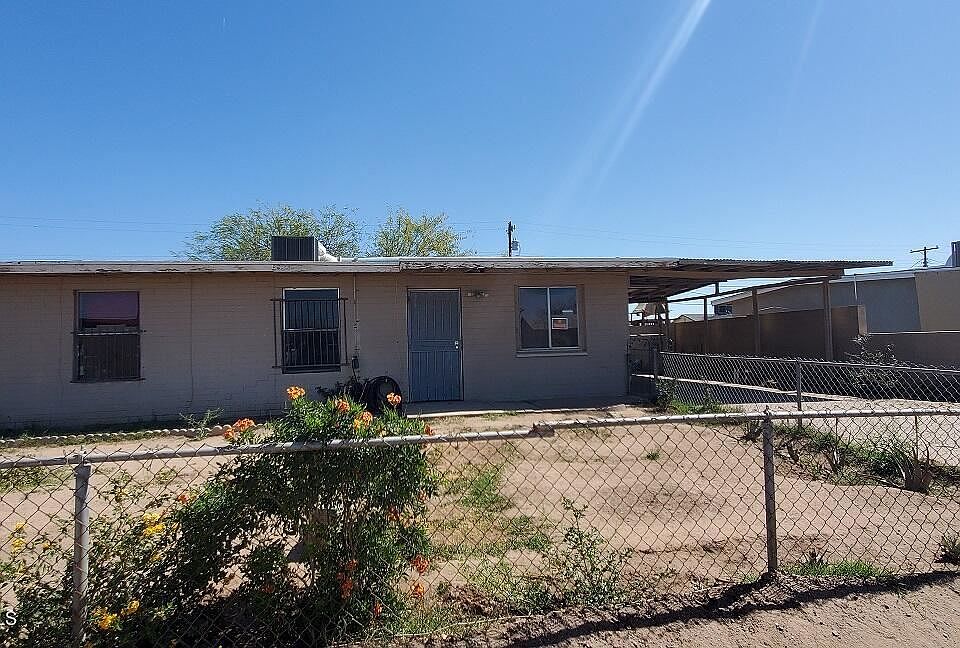 1st image of 4815 S 36th Dr