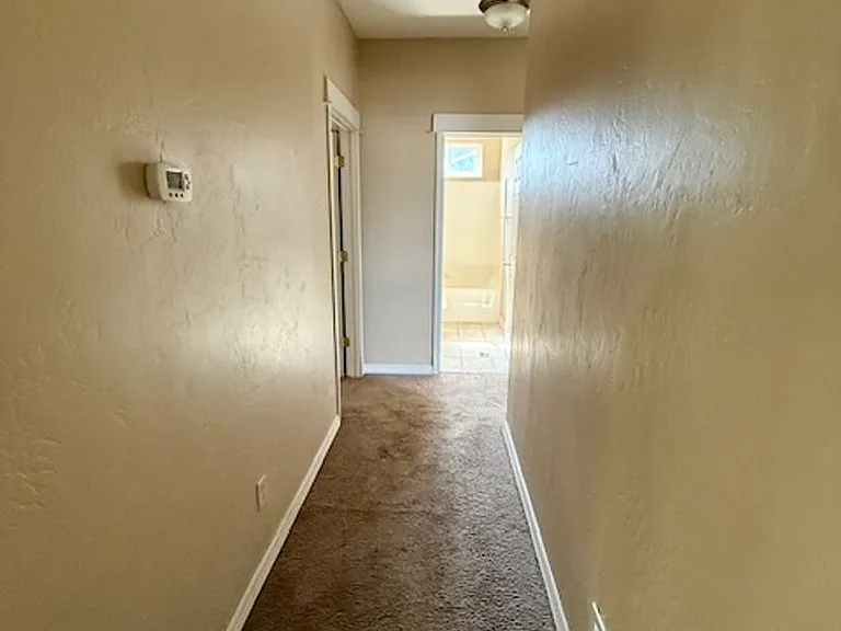 226 E River Rock Rd — Photo 14