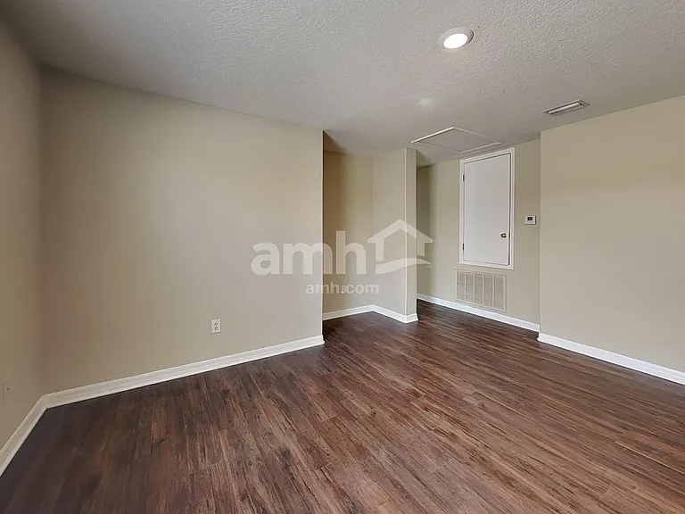 12109 Tree Haven Ave — Photo 21