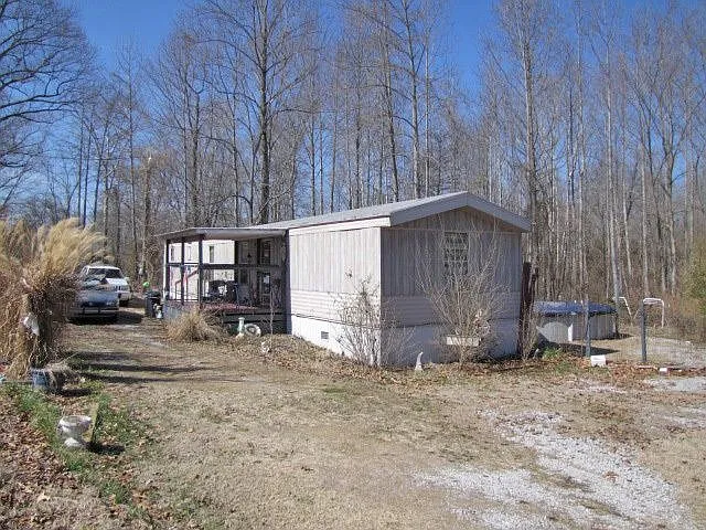 97 Hilltop Dr photo 1