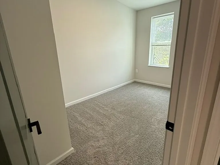 2803 Presbury St — Photo 11