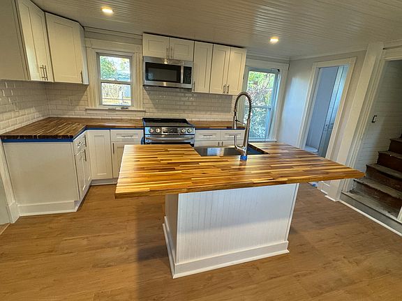 3rd image of 302 East Ave