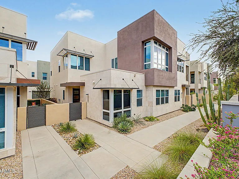 9001 E San Victor Dr #2026 — Photo 3