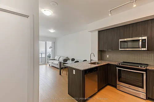 20 Shore Breeze Dr #3504 Photo 1