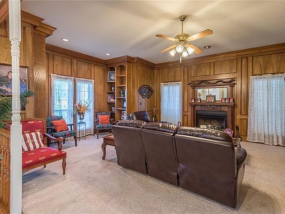 4th image of 3202 Cumberland Ct