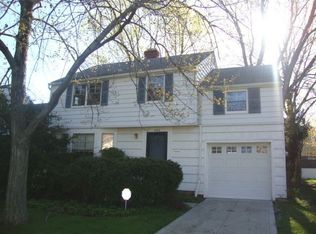 647 Quilliams Rd, South Euclid, OH 44121