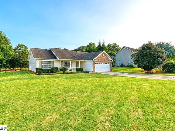 2nd image of 427 Gibbs Village Ln
