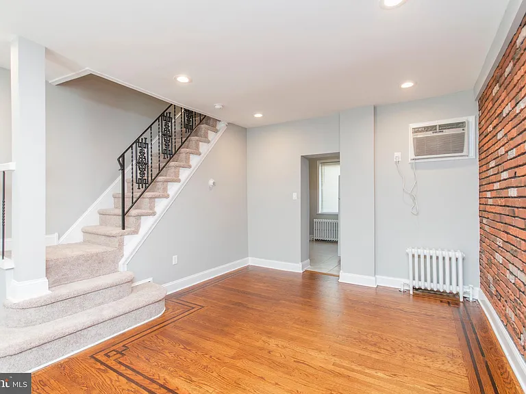 3138 Tilton St — Photo 10