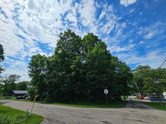 2nd image of 0 Beaver Dr NE